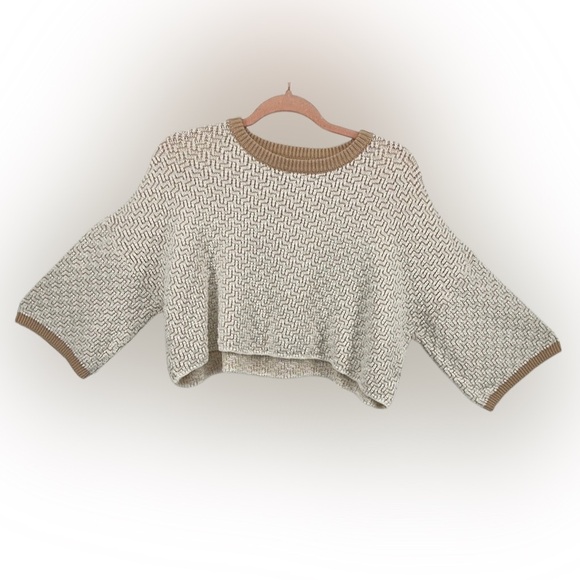Urban Outfitters CreamTextured Oversized Crew Neck Crop S/S Sweater Sz Small - Picture 1 of 8